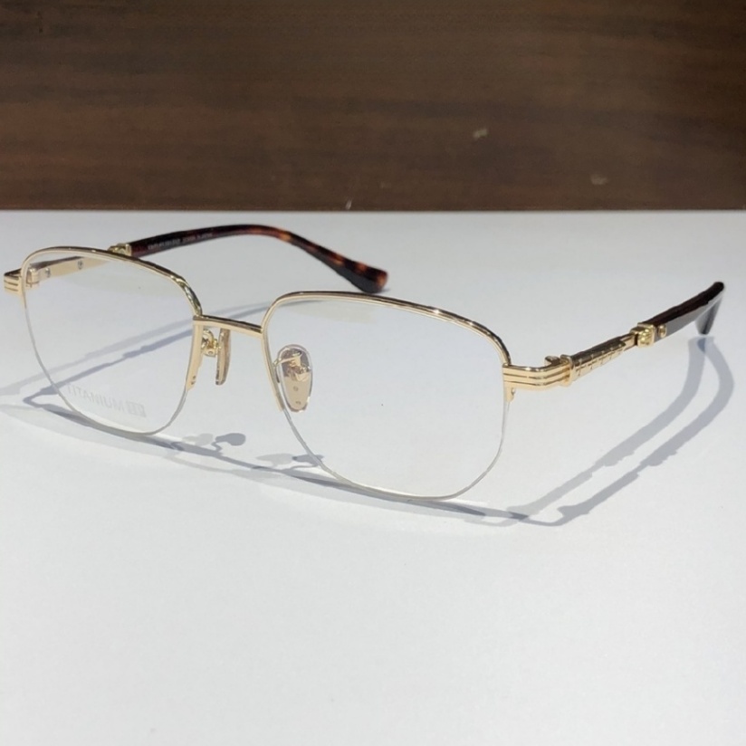 High Quality Men optical glasses Classic Luxury Designer Women eyeglass Titanium Punk Business Design Prescription Spectacle Frames with box 8176 SIZE