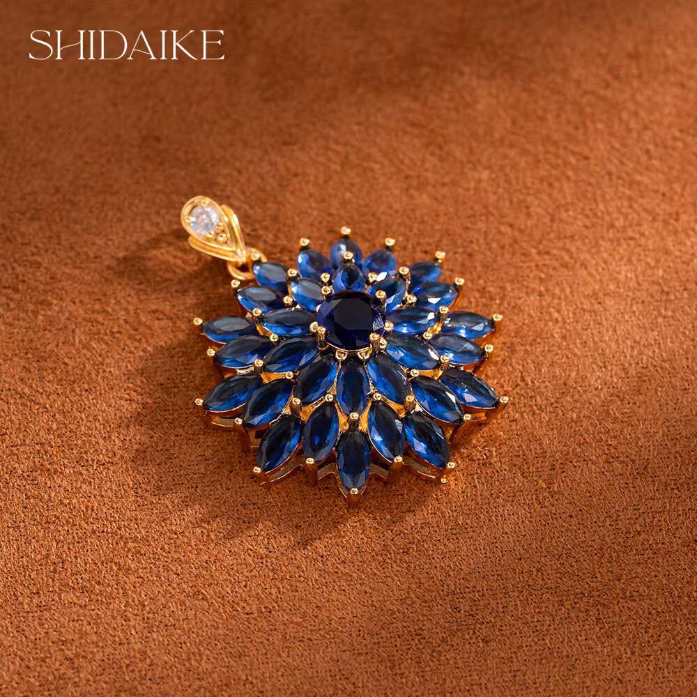 Zircon Crystal Sunflower Pendant Copper Gold Plated Cute Womens Jewelry for Weddings Parties Made Brass Mainly Designed Gifts