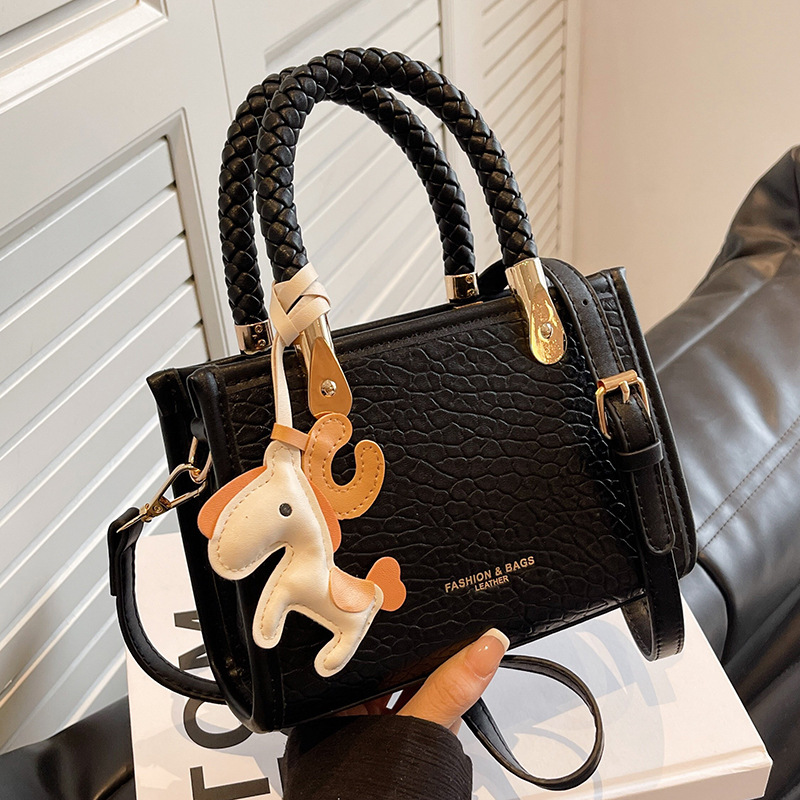 Simplified Textured Summer Handbag: Compact Messenger Tote Ideal for Everyday Use Designer bag
