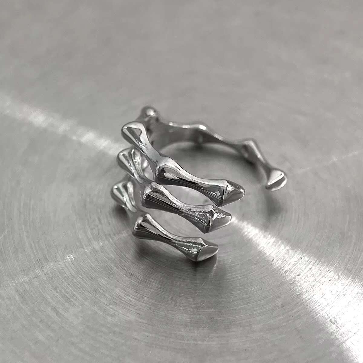 VAF WOW Adjustable Bone Claw Ring Stainless Steel Polished Finish Verstellbarer Knochenklauenring Cincin Cakar Tulang