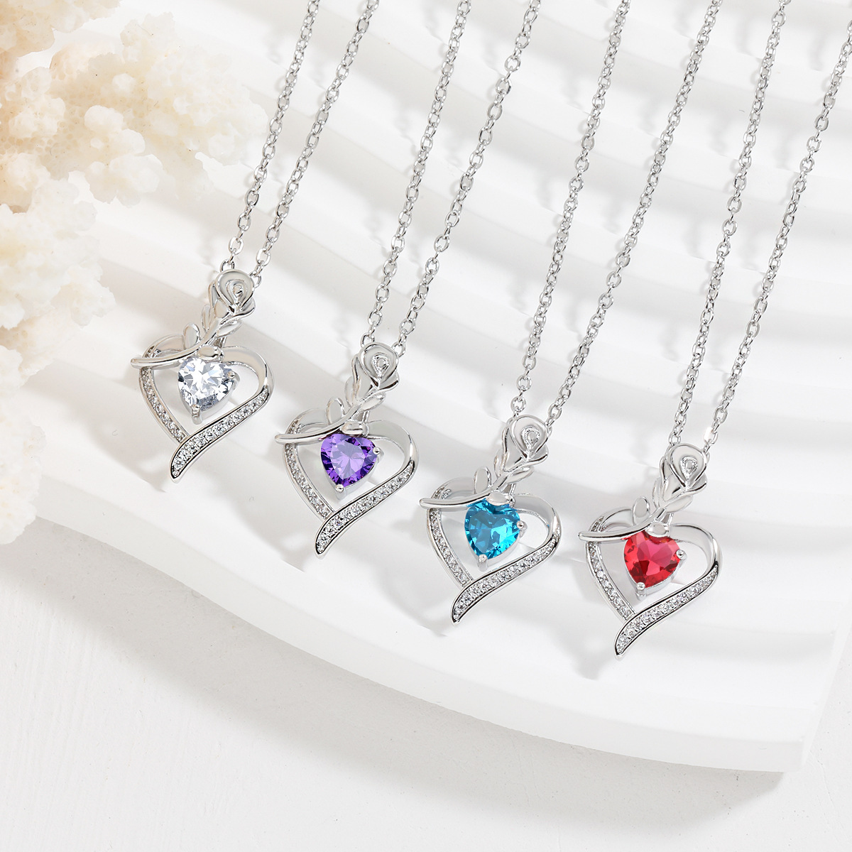 Luxury Forever Rose Necklace - Heart-Shaped Love Pendant for Valentine's Day Gift