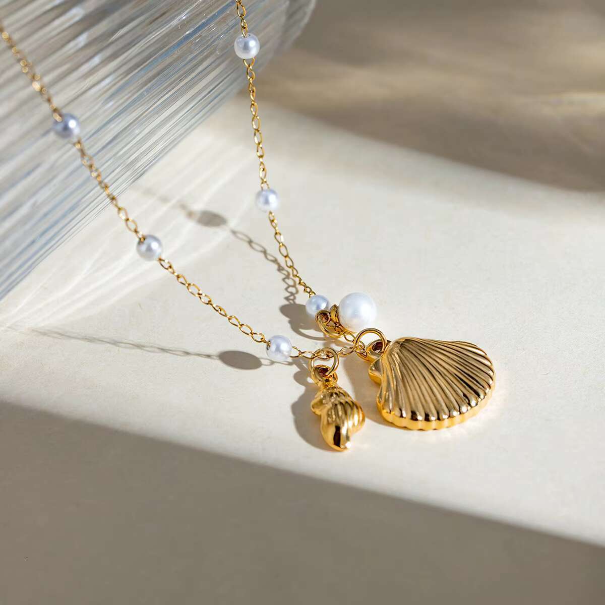 J&D Jewelry Ocean Series Gold Plated Stainless Steel Summer Beach Starfish Pearl Thick Pendant Girl Necklace