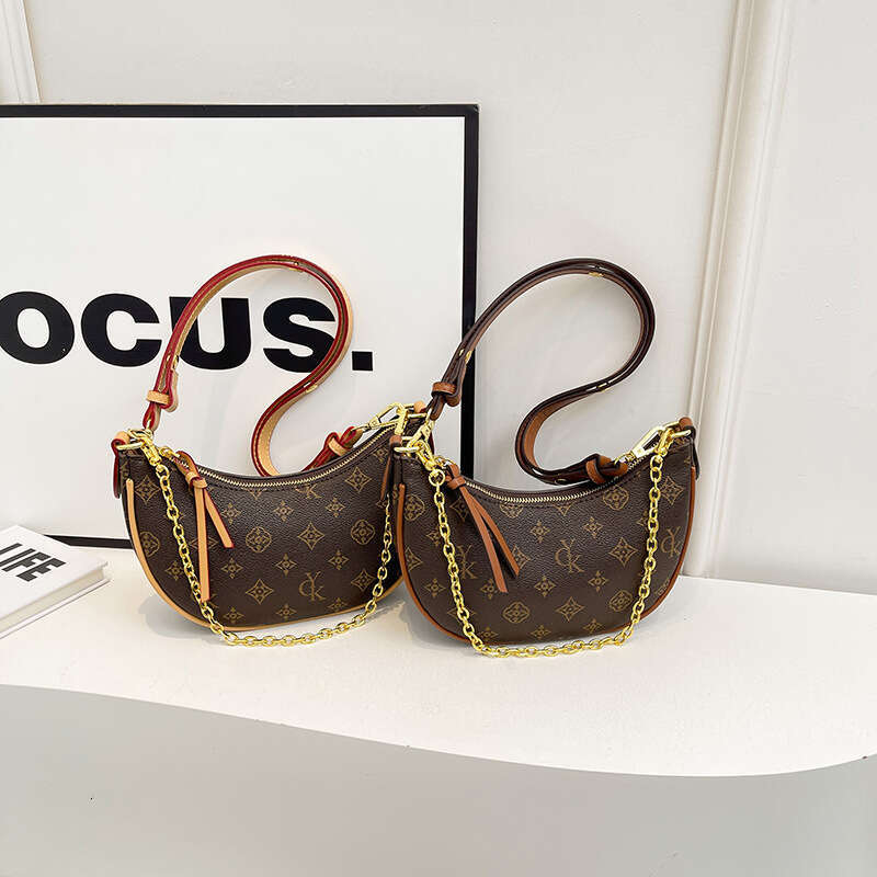 underarm 2025 new light luxury printed crescent fashionable crossbody bag daily commuting shoulder bag for women