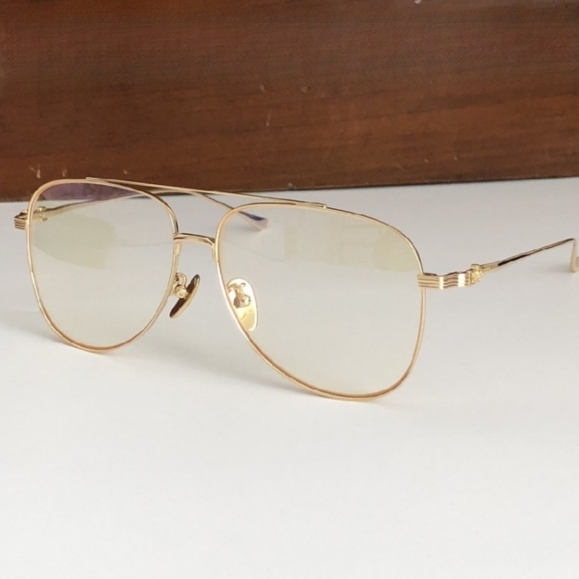 High Quality Men optical glasses Classic Luxury Designer Women eyeglass Titanium Punk Business Design Prescription Spectacle Frames with box 8115 SIZE