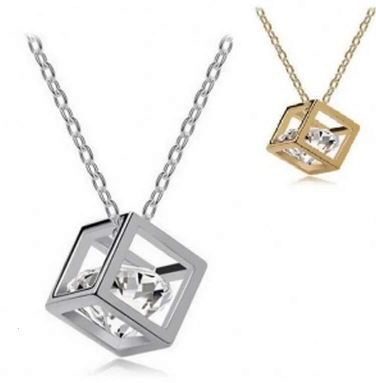 ZHEGUOYAOLU Geometric Cubes Necklace