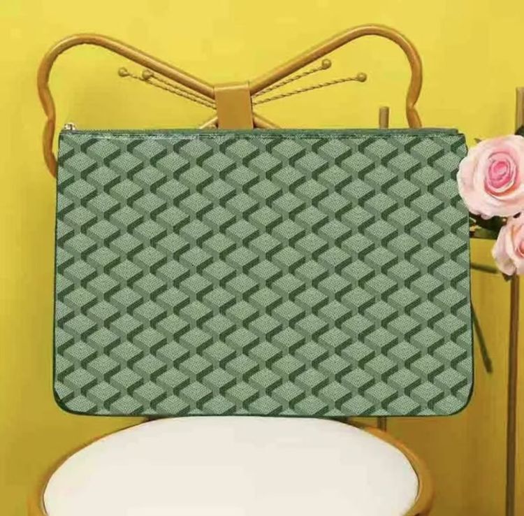 Couple style envelope hand-held bag, tablet, medium large size, how many options are available