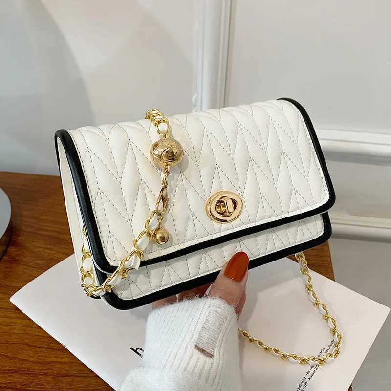 2025 New Western Style Chain Crossbody Bag for Women Minimalist Shoulder Purse Luxury Metal Hardware Handbag GiftW250512