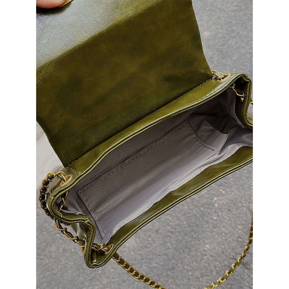 Small niche design armpit for women new autumn and winter high-end fashion chain shoulder crossbody bag