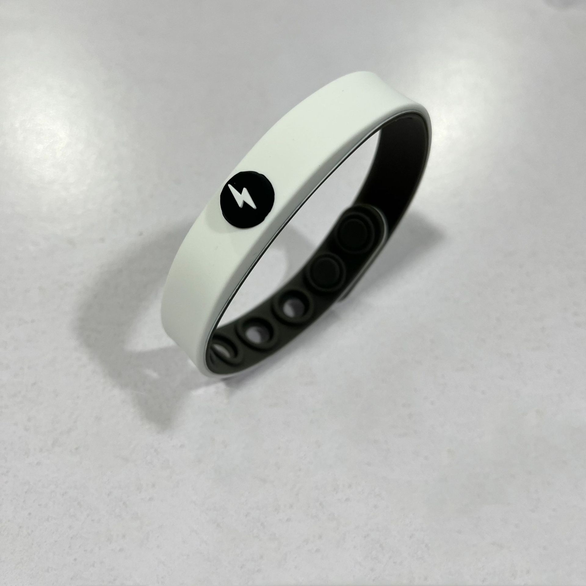 Eco-Friendly Silicone Wristband with Static Dissipation Feature