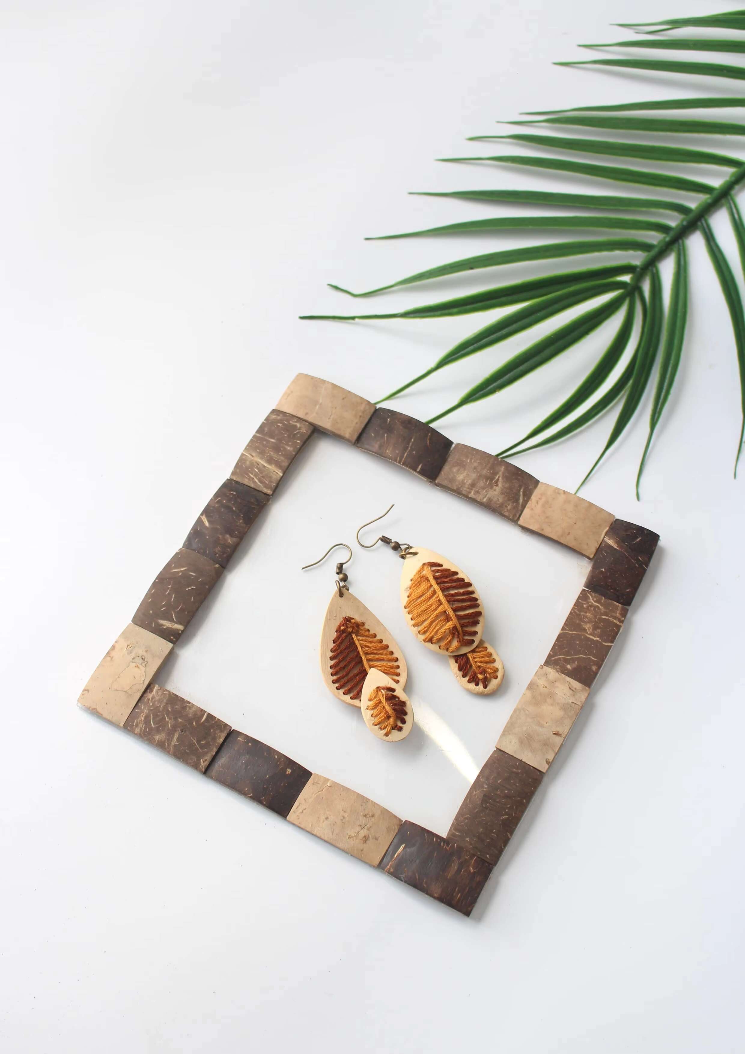 Coconut necklace, handmade women's earrings, jewelry, natural and environmentally friendly, hand carved coconut statue, Hawaii fashion