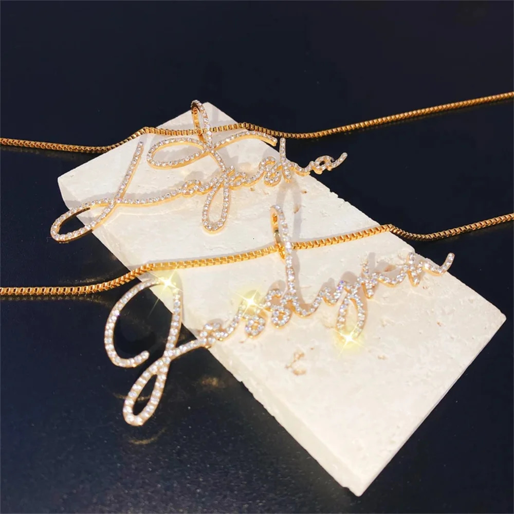 LeeChee Diamond Button Custom Name Necklace Cursive Script Personalized Jewelry Gift 250512
