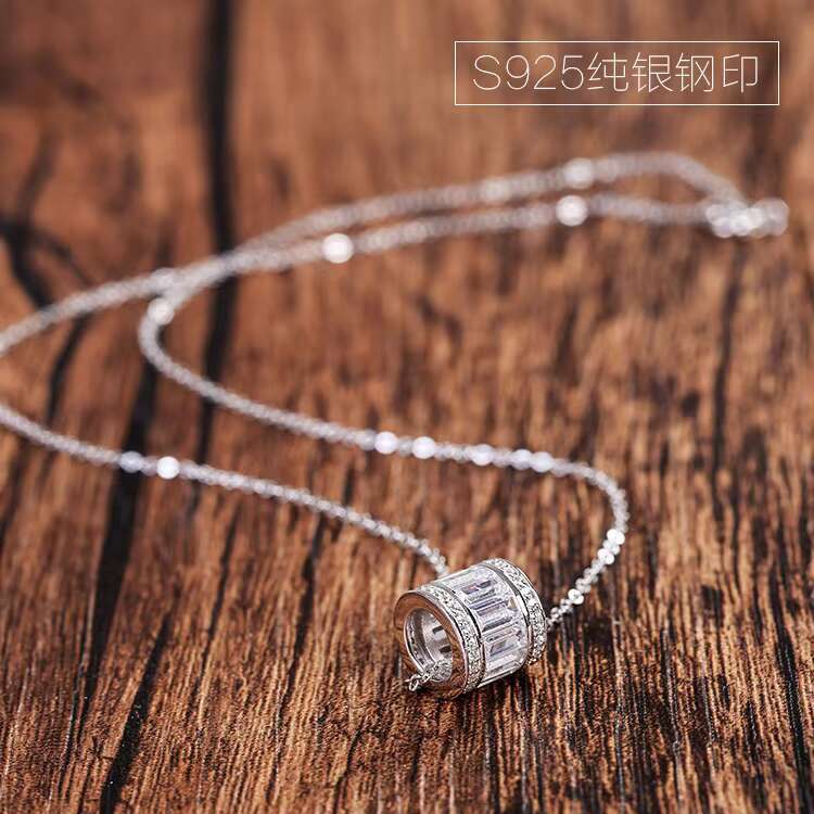 S temperament cylindrical necklace Korean version pure sier jewelry