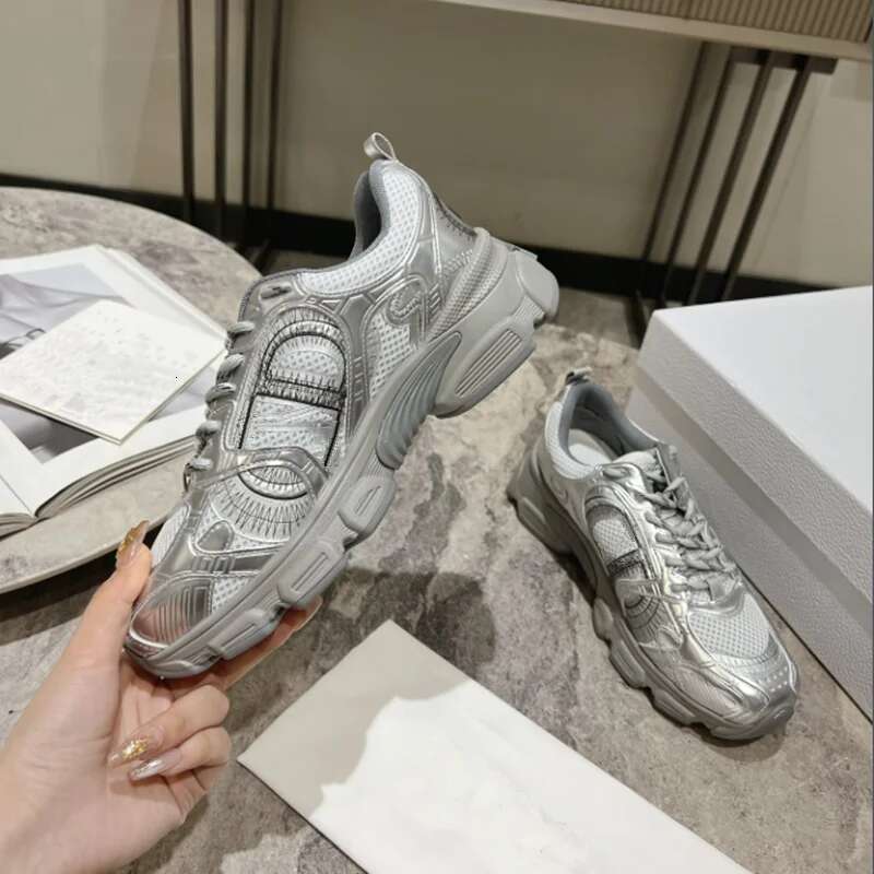 2025 new leather daddy female lovers casual men's and women's sports thick soles increase shoes