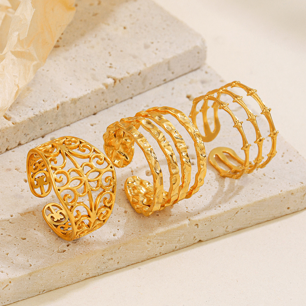 Style Stainless Line for Women's Fashion Versatile Gold Plated Hammer Pattern Titanium Steel Ring