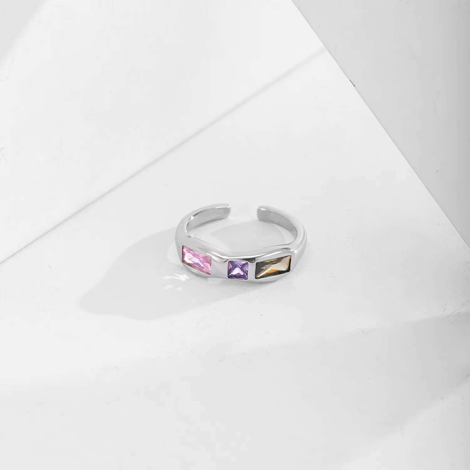 925 Sterling Silver Korean Version Joker Ring Inlaid Color Zircon Open Design Irregular Contrast Perfect Engagement Wedding Gift
