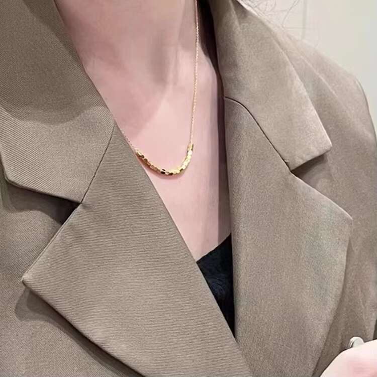High quality women's stainless steel square design collarbone chain gold-plated necklace