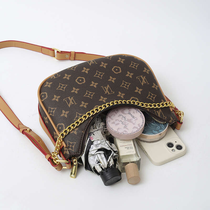 single highend feeling light luxury womens 2025 autumn and winter fashionable armpit bag printed versatile single shoulder bag