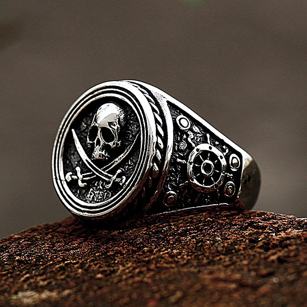 Vintage Unique Double Knife Pirate Skull Ring Gothic Stainless Steel Skull Ring for Men Boys Amulet Jewelry Gift Drop 250509