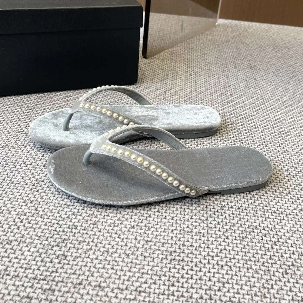 Women Size35-41 Genuine Leather Flip-Flops Crystals Summer Slides Beach Flats Pearls Designer Shoes Zapatillas De Mujer