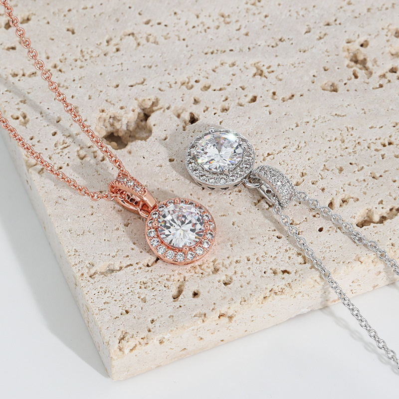 Sophisticated Designer Jewelry: Intricate Round Diamond Neckpiece With Eye-Catching Sunflower Adornment