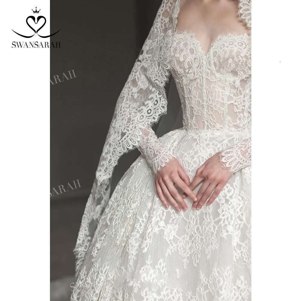 Long Sleeve Ball Gown Wedding Dress 2025 Sweetheart Vintage Lace customized Vestido De Novia SwanSarah B500 Backless Bride