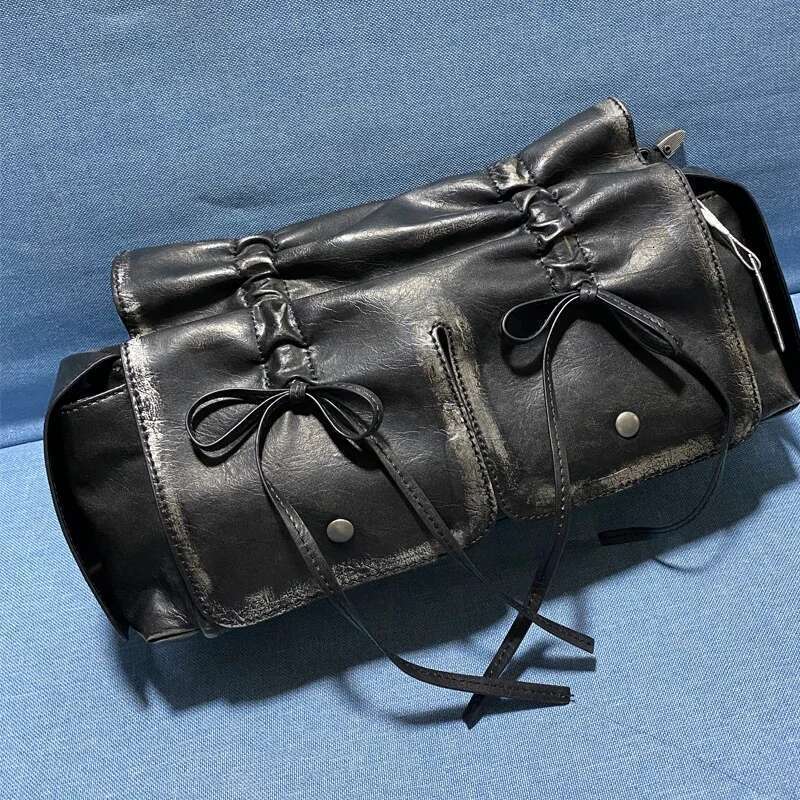 2024 New Designer Handbag Wallet Retro Wrinkle Shoulder Women's Motorcycle and Bicycle Pulling Rope Bow Bag