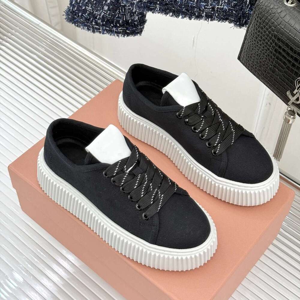 New Women Canvas Sneakers Flat Platform Sports Round Toes Flats Lace Up Solid Colors Designer Shoes Zapatillas De Mujer