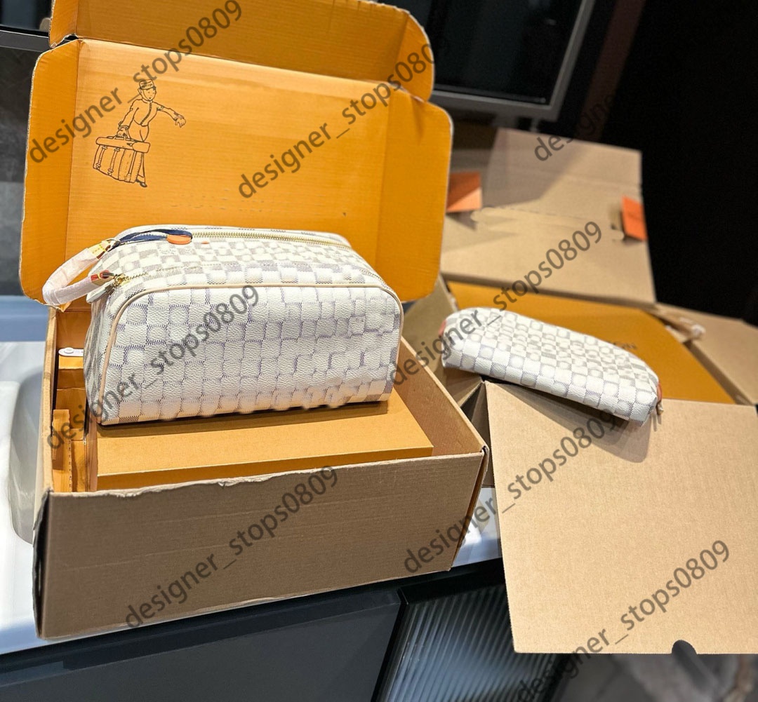 High quality designer bag, classic makeup bag, fashionable toiletry bag, white grid travel storage bag, wallet, zero wallet