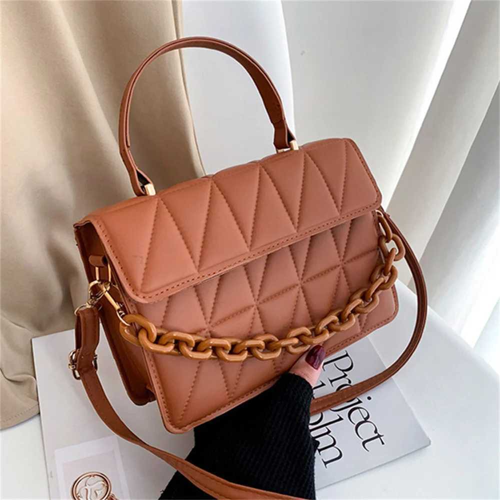 New Trendy Plaid Women Shoulder Bag Fashion Chain Crossbody Bags Designer Handbags And Purses Small Flap Top Handle Bags Z250512