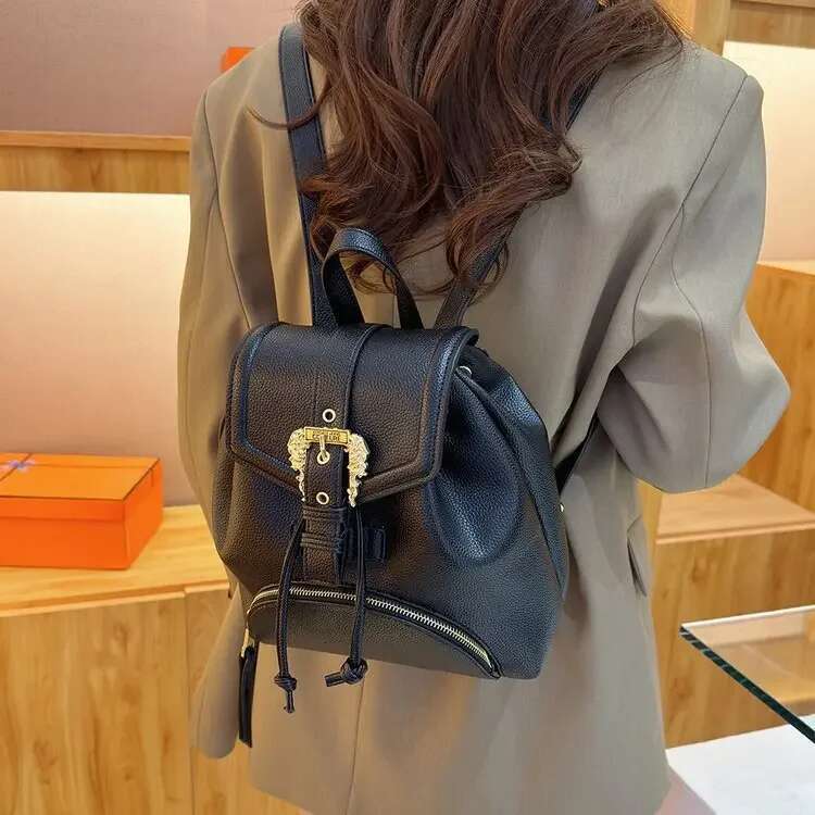 New Trendy Women's Small Commuter Backpack - Drawstring Style, Niche & Stylish, Versatile for Daily Use