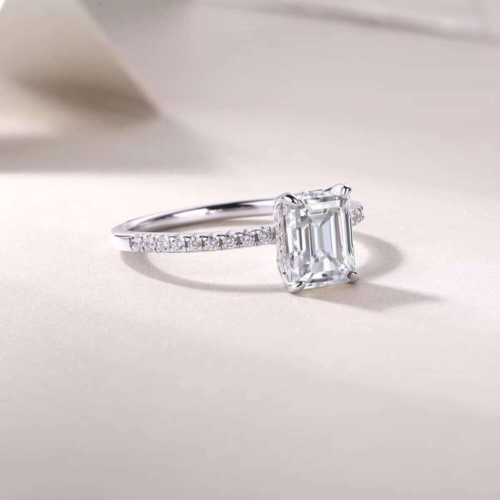 Elegant Moissanite emerald cut shared fork ring, made of pure silver, suitable for women (sizes 5-9 in the United States)