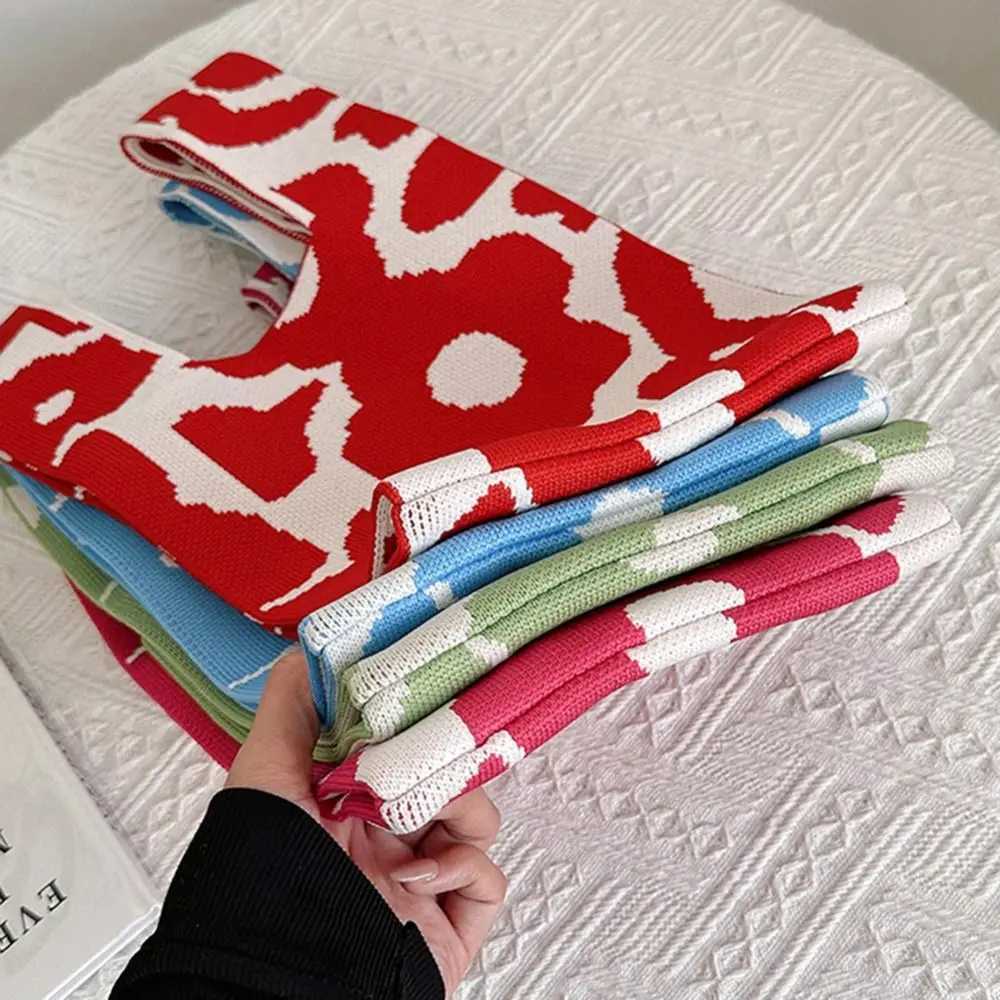1Pc Knitted Wrist Bag Women Bag Casual Shoulder Bag Tote Bag Flower Print Female Reusable Shopping Bags Woven Handbag FashionW250512