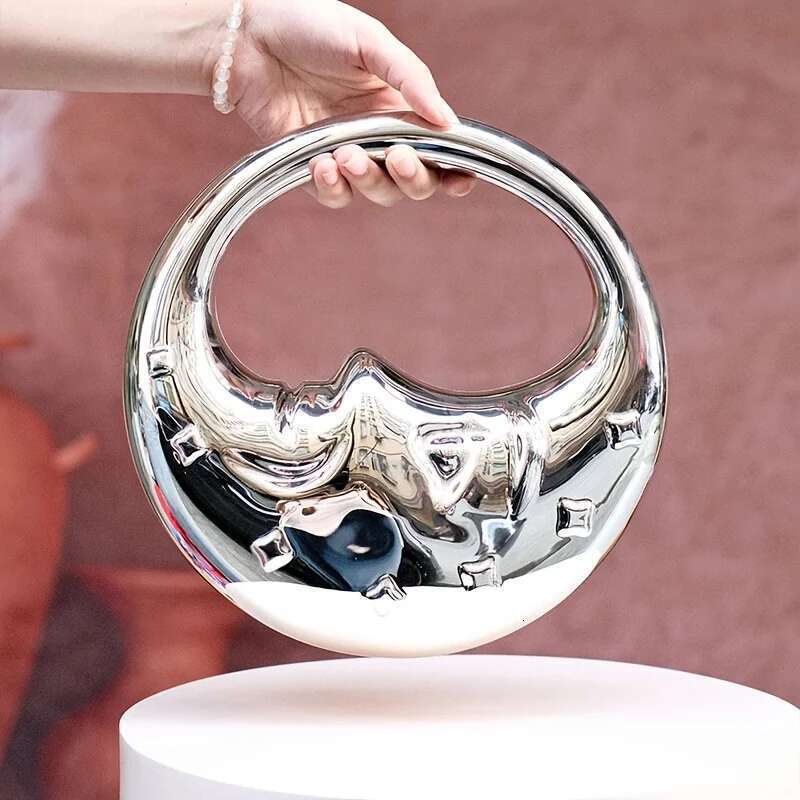 2025 New Fashionable Acrylic Women's Moon Shape Handbag Crossbody Bag For Evening Events Hard Gold Sier Shell Ladies Purse Ins