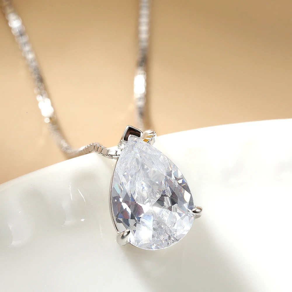Serenity 2ct Pear Cut D Color Necklace Women Sparkling Sterling Silver S925 Pendant Drop-water Neck Chain Plated 250512