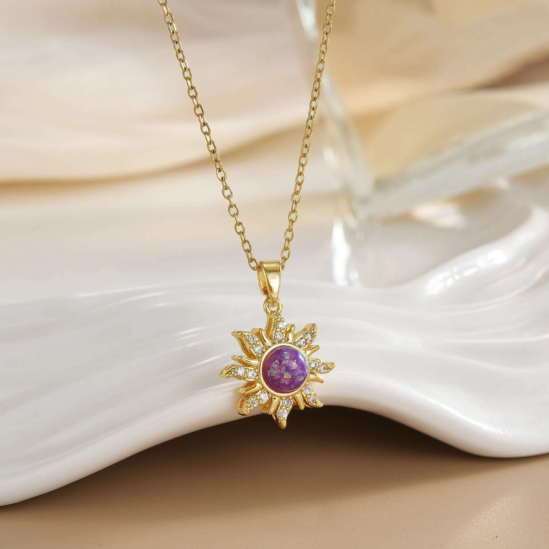 Rapunzel Necklace Sun and Moon ZHUMAN