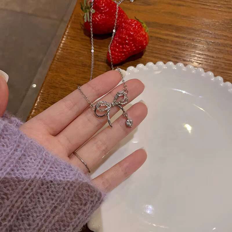 Bow zircon heart-shaped gift alloy bow for girls, cute and lovely necklace accessories