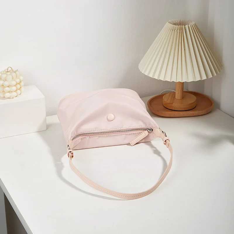 New womens fashion versatile handbag trend single shoulder bag casual simple solid color small square bagW250512