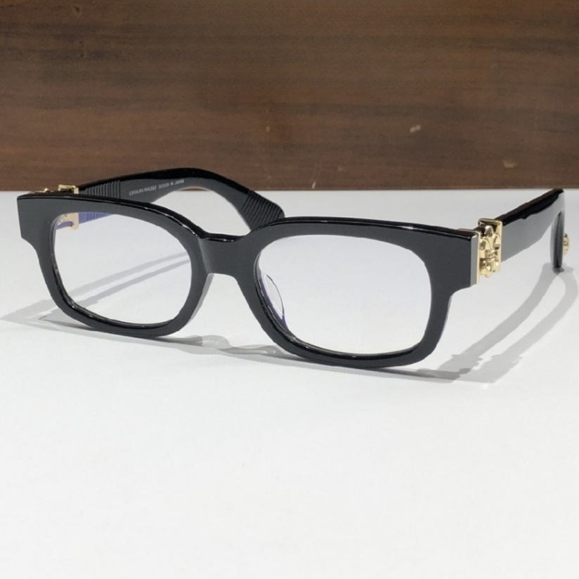 High Quality Men optical glasses Classic Luxury Designer Women eyeglass Titanium Punk Business Design Prescription Spectacle Frames with box 8233 SIZE