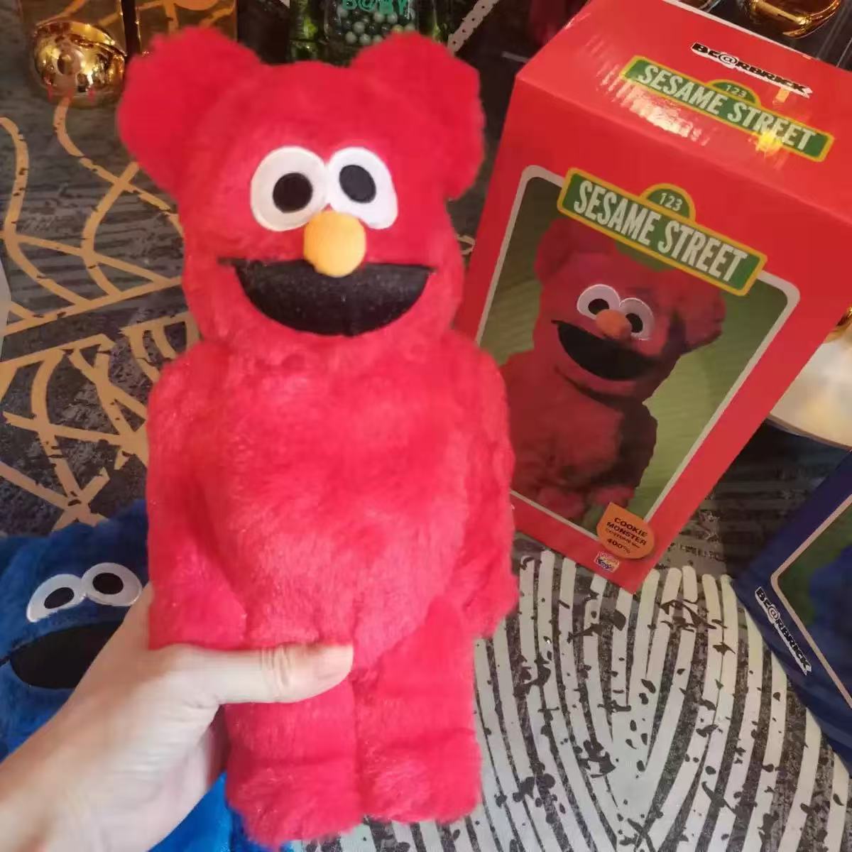 Designer color box Bearbriok 400% Rainbow Bear Violent Bear Sesame Street Qu Aimo Dessert Monster Plush doll Ornament Wine cabinet decorative small statue