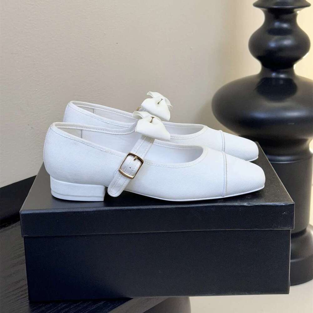 New Women Size35-41 Butterfly Knot Flats Mary Janes Square Toe Low Heels Buckle Strap Designer Shoes Zapatillas De Mujer