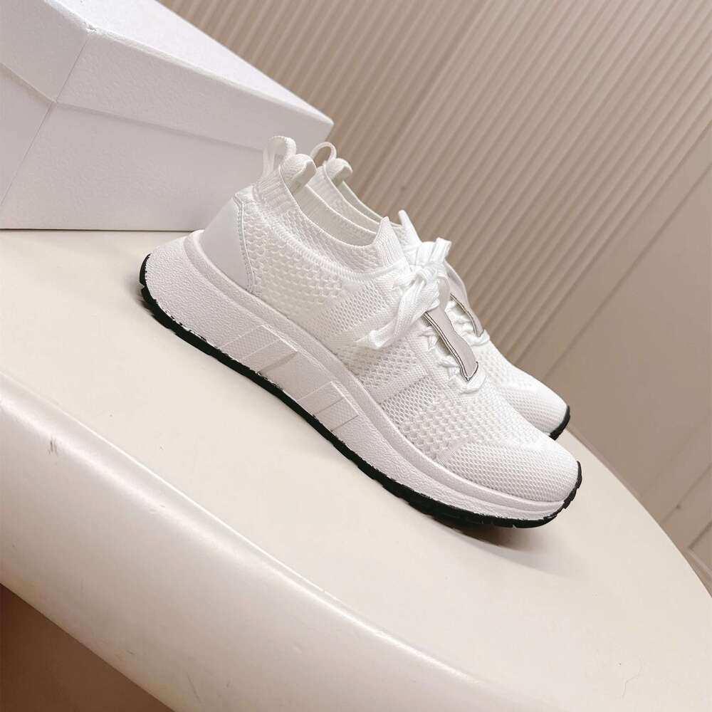 Women Size35-44 Knitting Couple Sneakers Mesh Sports Leisure Flats Mixed Colors Concise Designer Shoes Zapatillas De Mujer