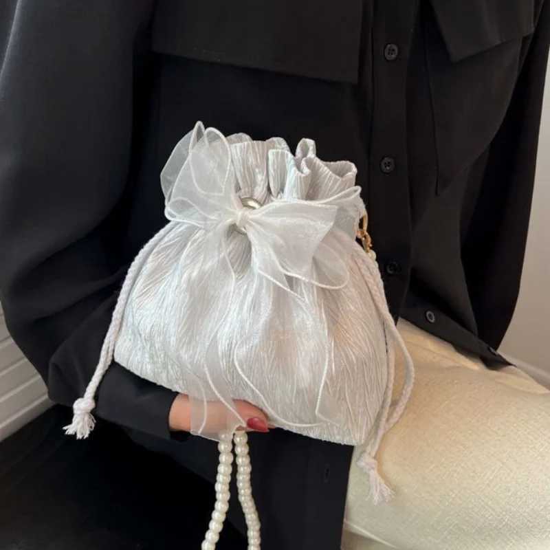 Chic Bowknot Canvas Crossbody Bag with Faux Pearl Chain - Versatile Stylish Bucket Shoulder Purse for Women Z250512
