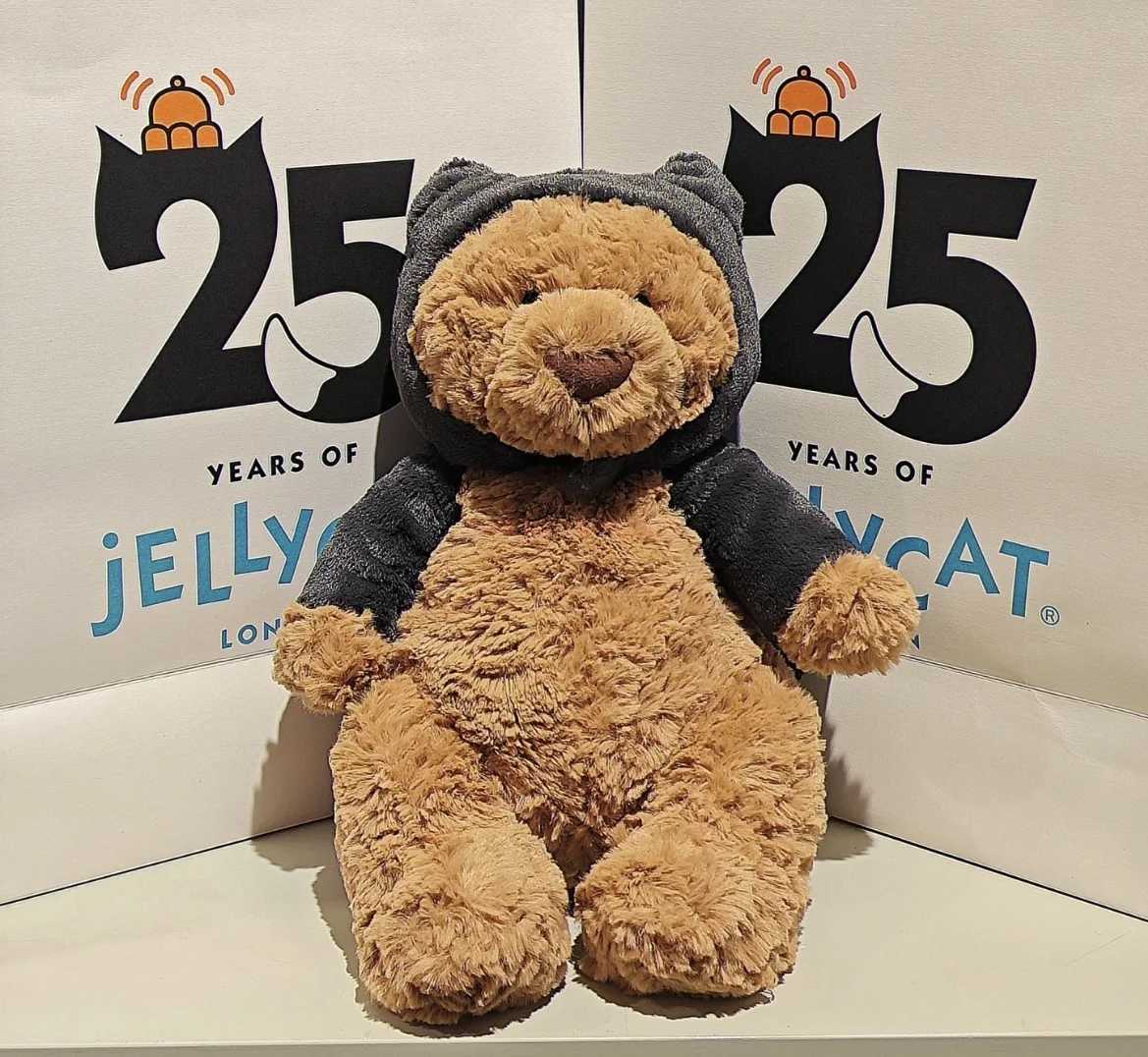 Hot Spot Barcelona Bathrobe Bear Eggplant Bear Strawberry Bear Doll Cute Soothing Companion Doll Festival Trendy Gift Toy z250512Z08J