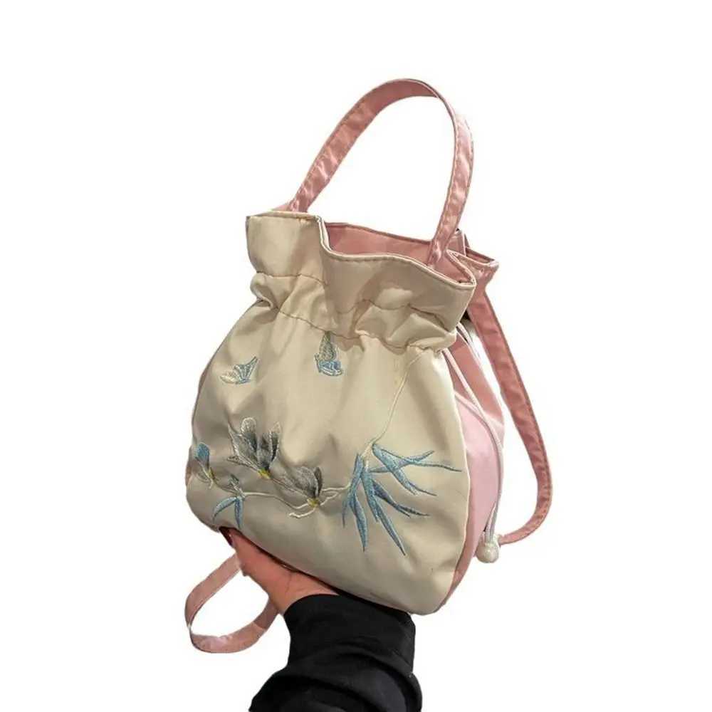 Chinese Style Antique Hanfu Accessories Bag Handmade Lace Embroidered Fabric One-Shoulder Messenger Portable Bucket Z250512