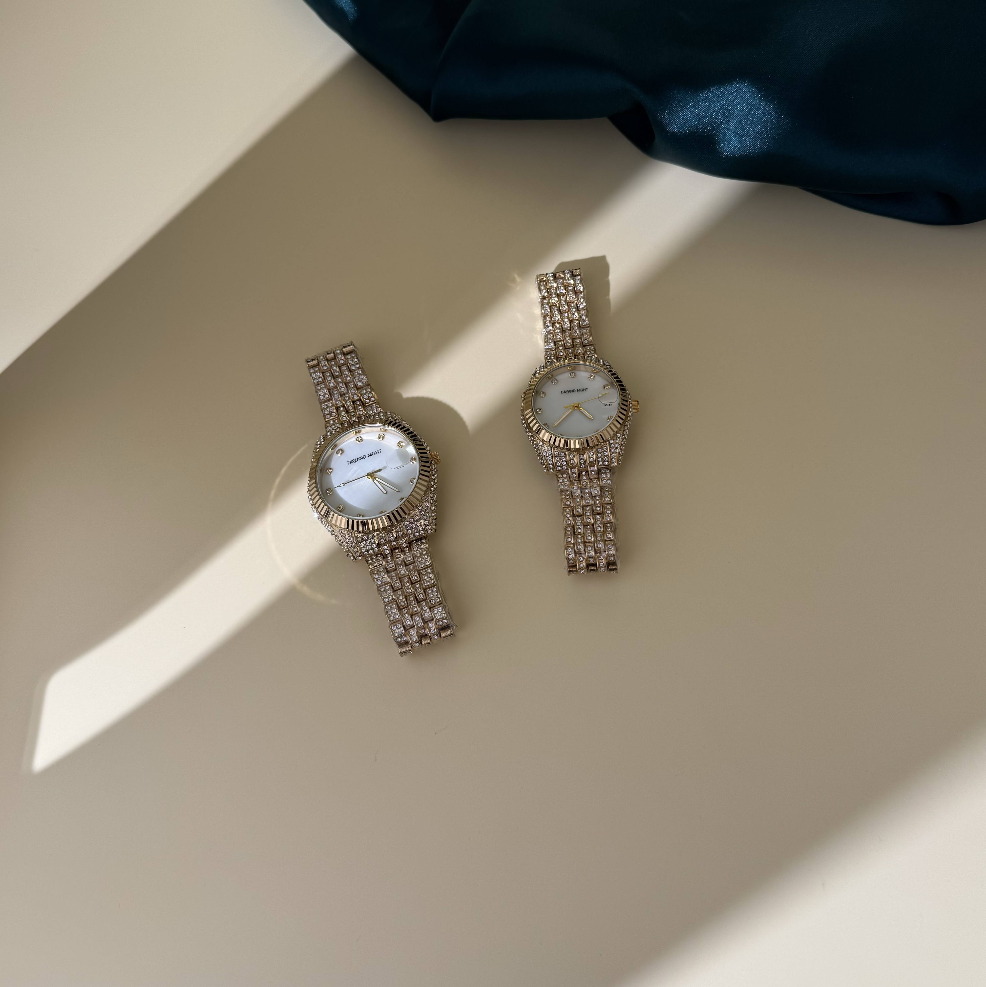 Luxury Diamond Couple's Watch | Quartz Wristwatch for Men & Women | Fashionable Dress Watch with Elegance| Perfect For Daily Wear, Evening Partie