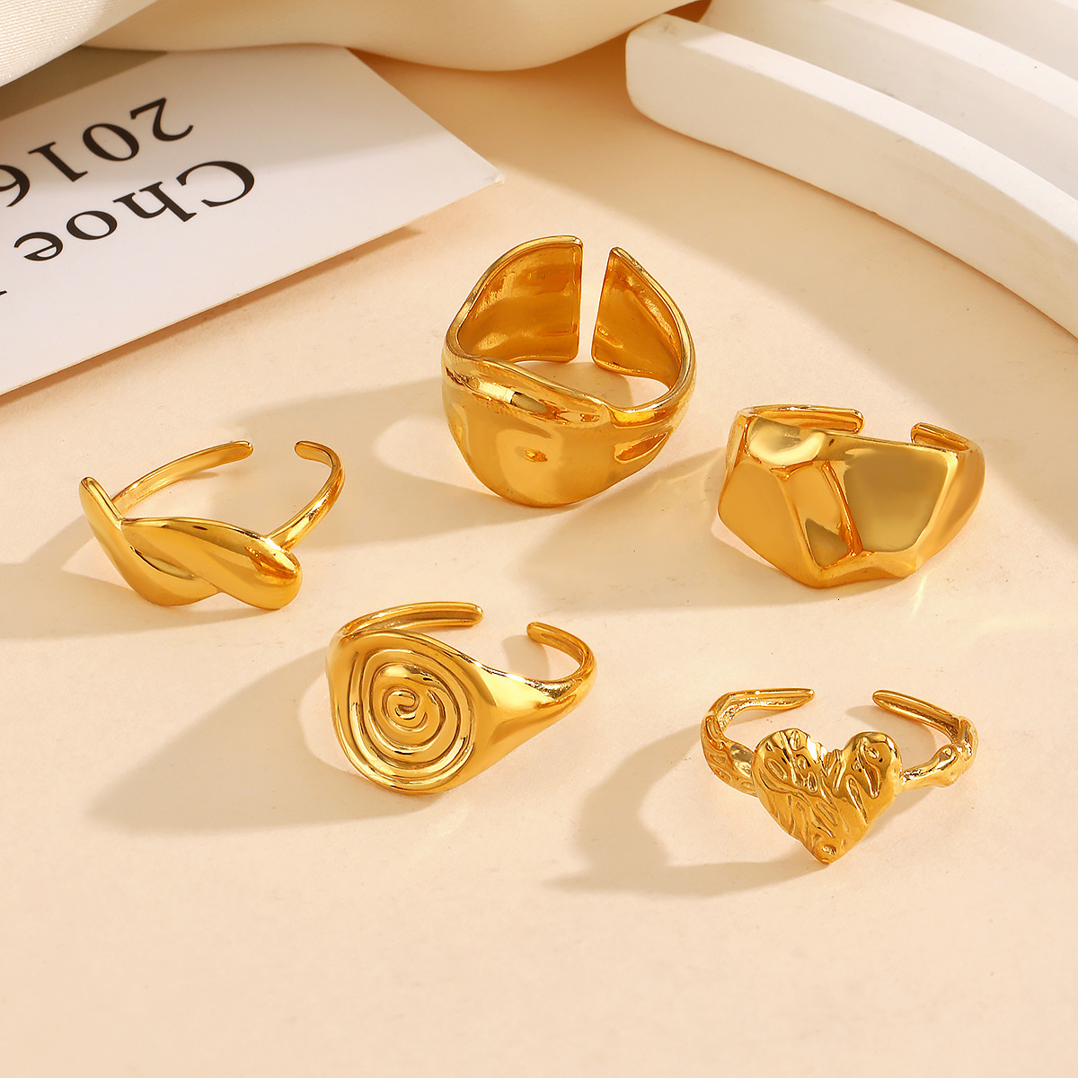 Fashionable and popular stainless steel exaggerated thick thread irregular with heart-shaped opening ring