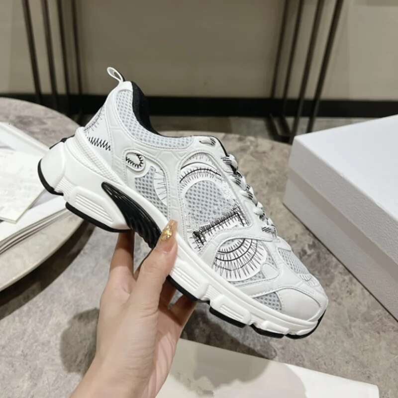 2025 new leather daddy female lovers casual men's and women's sports thick soles increase shoes