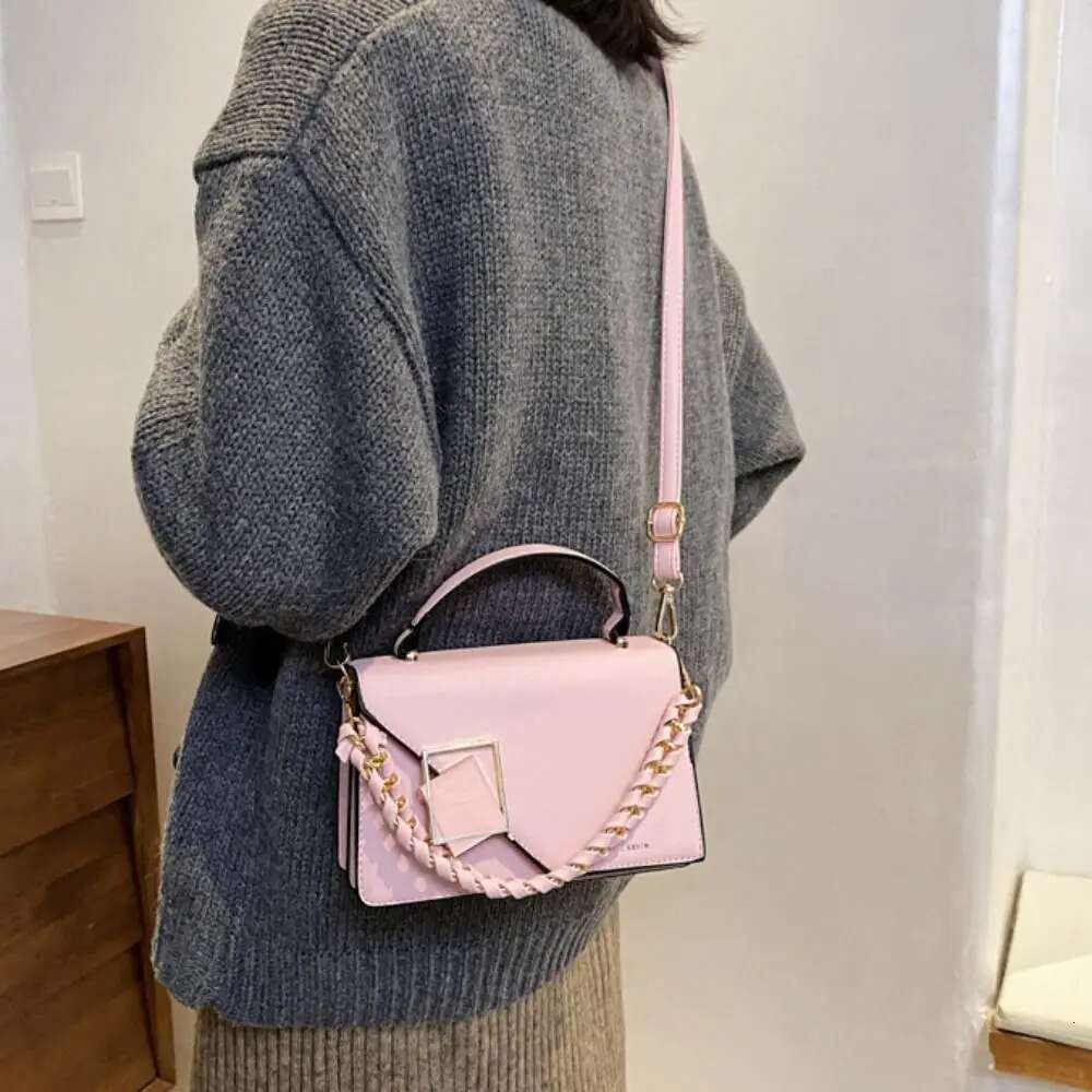 New Fashion Square Shoulder For Women Solid Color PU Leather Texture Crossbody Bags Winter Chains Handbags Purses
