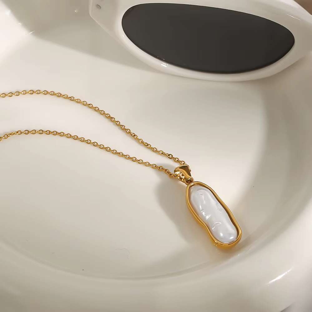 New Women's Gold Style Stainless Steel Reverse Star Pendant Link Two tone Necklace
