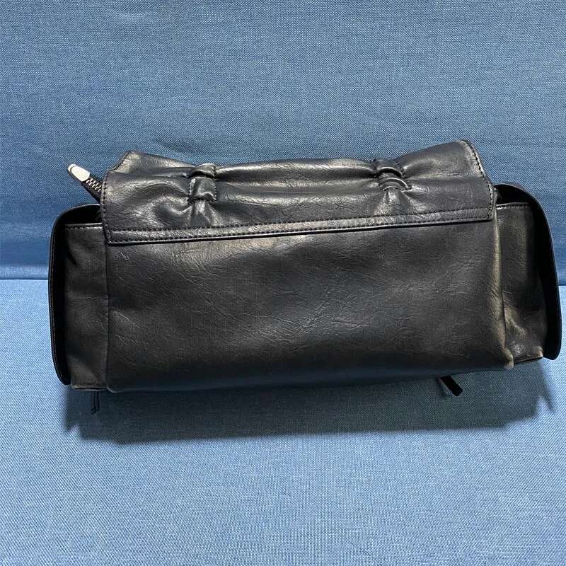 2024 New Designer Handbag Wallet Retro Wrinkle Shoulder Women's Motorcycle and Bicycle Pulling Rope Bow Bag